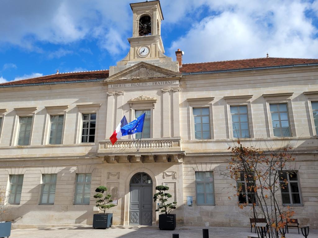 hotel de ville montbard 2023