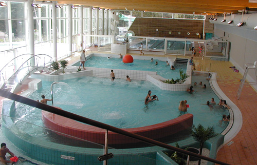 bassin-centre-nautique Bassin du centre nautique de Montbard
